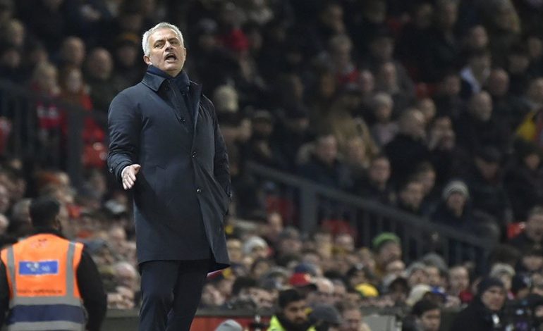 Sebenarnya, Jose Mourinho Sudah Temukan Kelemahan Manchester United