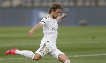 Luka Modric Ingin Pensiun di Real Madrid