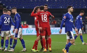 Schalke vs Bayern: Mueller Dua Gol, Die Roten Menang 4-0