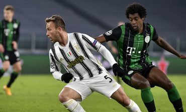 Hasil Pertukaran Arthur dan Pjanic: Juventus dan Barcelona Sama-sama Merugi