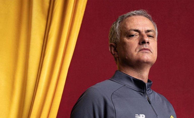 The Special One Is Back! Laga Perdana Jose Mourinho, AS Roma Hajar Lawannya 10-0