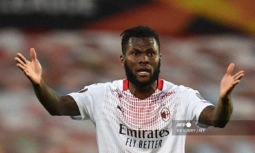 PSG Inginkan Jasa Gelandang AC Milan Franck Kessie