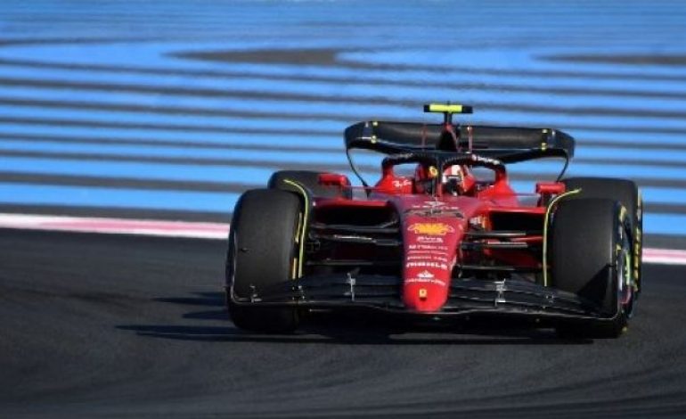 Sainz Pimpin Ferrari 1-2 saat Hamilton Kembali