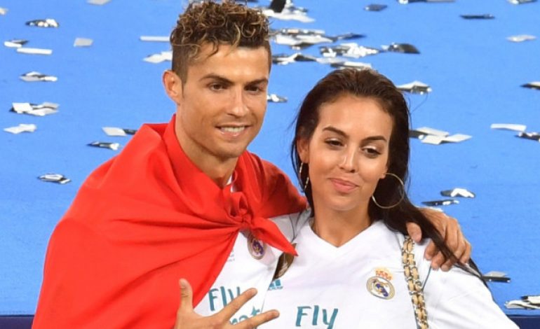 Tanpa Ronaldo, Begini Gaya Konyol Georgina Rodriguez Menikmati Harinya