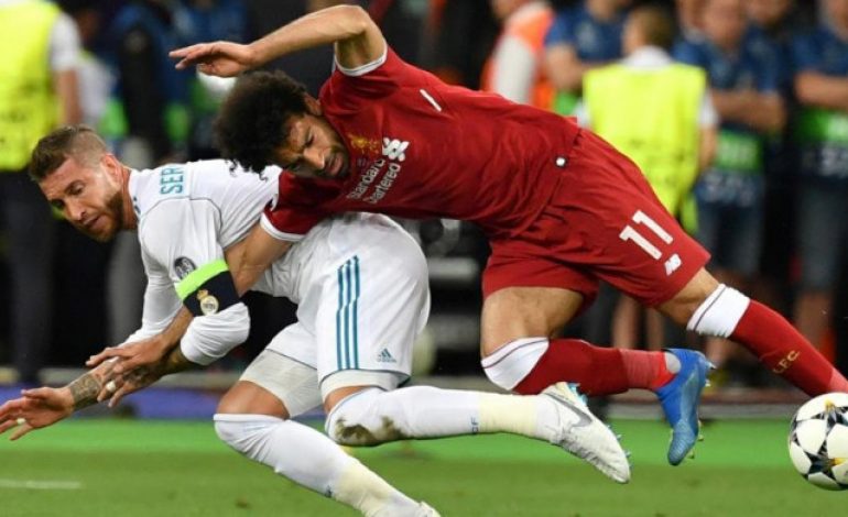 Sergio Ramos Dituduh Ingatkan Mohamed Salah pada Luka Lama, Netizen Murka