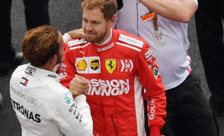 Sebastian Vettel Kasih Ucapan Selamat ke Lewis Hamilton Usai Jadi Juara Dunia F1 2018