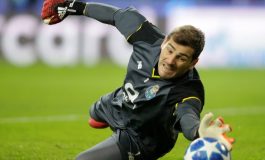 Tambah Durasi Kontrak, Casillas Ingin Akhiri Karier di Porto
