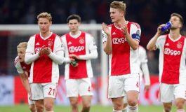 Pabrik Ajax Amsterdam Berproduksi Lagi
