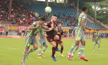 PSM dan Borneo FC Berbagi Poin di Makassar