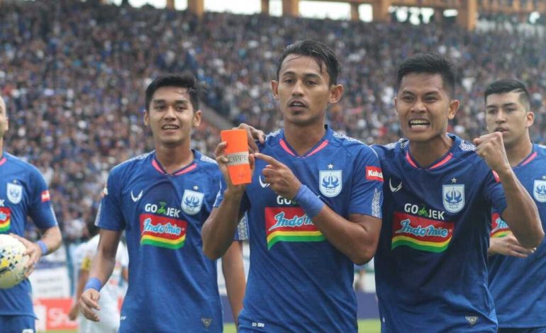 PSIS Semarang Pesta Gol ke Gawang Arema FC