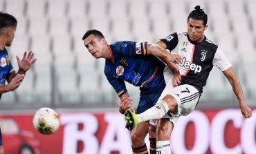 Hasil Pertandingan Juventus vs Lecce: Skor 4-0