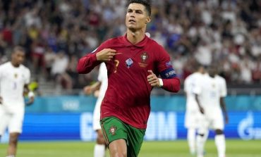 Resmi! Cristiano Ronaldo Top Skor Dunia untuk Laga Internasional
